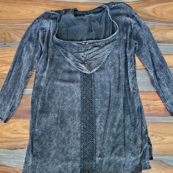 Basil Lola Hooded Dress, Distressed Fabric with Black Lace, Medium - Picture 6 of 6